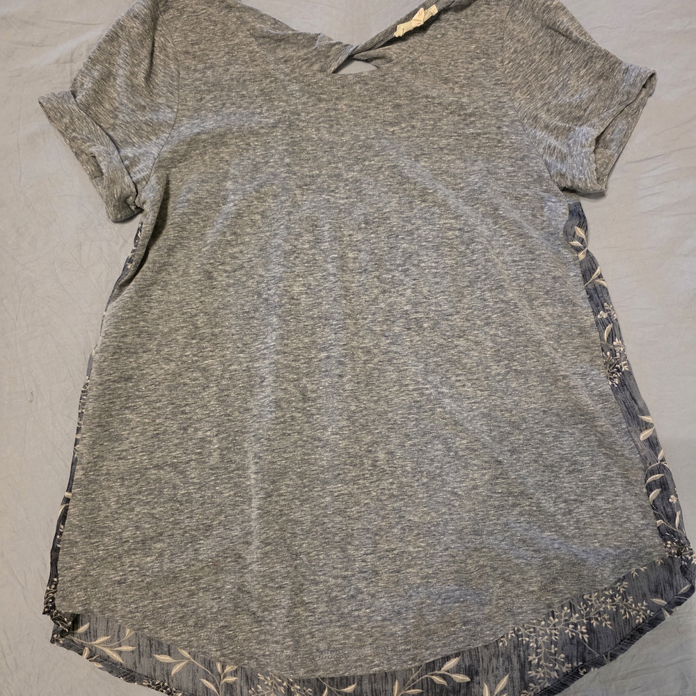 Mystree Flowy Top With Floral Back